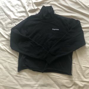 Supreme turtleneck sweatshirt (cropped)